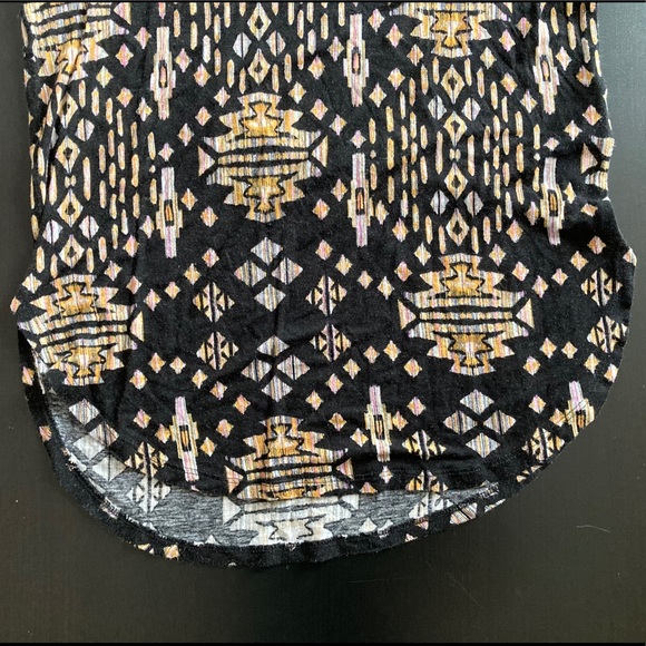 Black patterned shirt - Picture 3 of 4